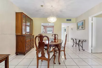 1035 Country Club Dr #206, Margate, FL 33063 - Photo 7