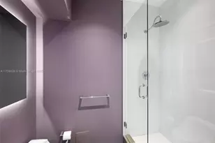 5601 Collins Ave, Miami Beach, FL 33140 - Photo 9