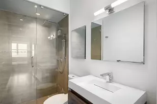 5601 Collins Ave, Miami Beach, FL 33140 - Photo 13