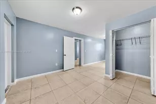 365 NW 8th St, Miami, FL 33136 - Photo 5