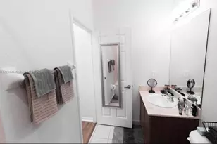 10805 NW 89th Terrace, Doral, FL 33178 - Photo 11