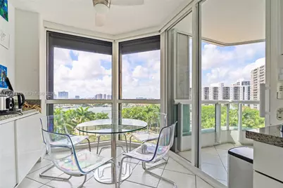 21205 Yacht Club Dr #805, Aventura, FL 33180 - Photo 11