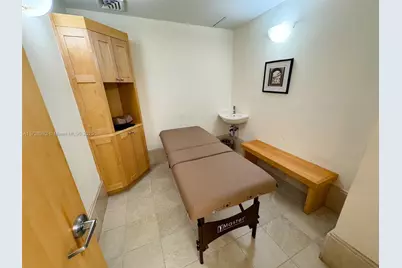 19400 Turnberry Way #412, Aventura, FL 33180 - Photo 27