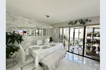 6655 W Broward Blvd #201, Plantation, FL 33317 - Photo 21