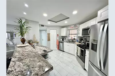 6655 W Broward Blvd #201, Plantation, FL 33317 - Photo 13