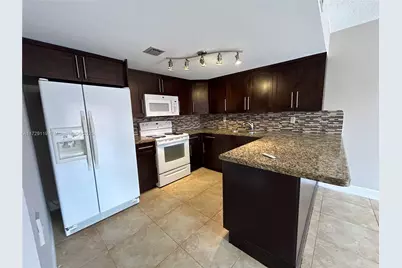 530 NW 109th Ave #501, Miami, FL 33172 - Photo 5