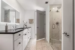 495 Brickell Ave, Miami, FL 33131 - Photo 17