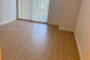 170 SE 14th St, Miami, FL 33131 - Photo 3