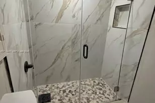 3050 N Palm Aire Dr, Pompano Beach, FL 33069 - Photo 23