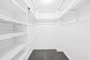 3050 N Palm Aire Dr, Pompano Beach, FL 33069 - Photo 23