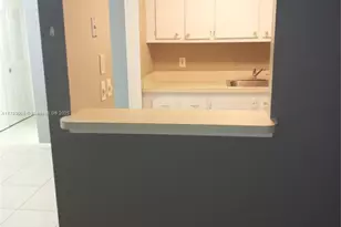 390 Windsor Q, West Palm Beach, FL 33417 - Photo 5