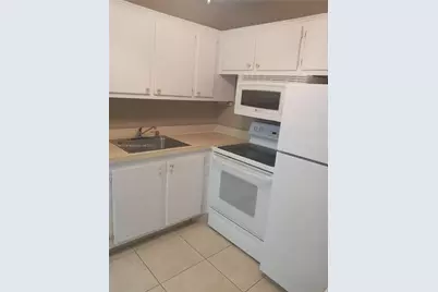 390 Windsor Q #390, West Palm Beach, FL 33417 - Photo 7