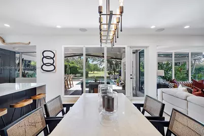 652 NE 105th St, Miami Shores, FL 33138 - Photo 19