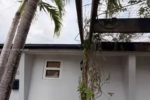 1401 NE 33rd St, Oakland Park, FL 33334 - Photo 49