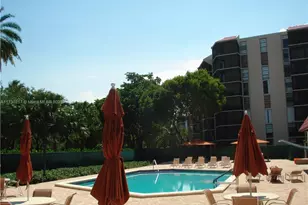 3101 N Country Club Dr, Aventura, FL 33180 - Photo 5