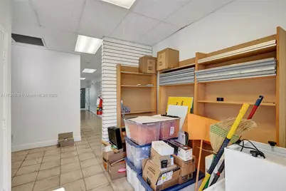 12382 Quail Roost Drive, Miami, FL 33177 - Photo 27