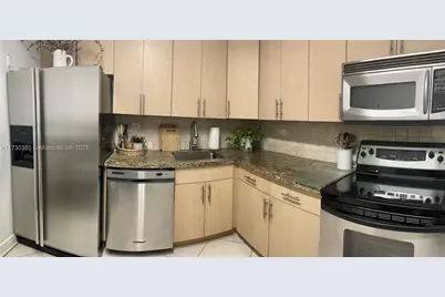 5555 Collins Ave #6T, Miami Beach, FL 33140 - Photo 1