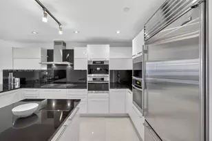 17121 Collins Ave, Sunny Isles Beach, FL 33160 - Photo 23