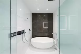 300 Biscayne Blvd Way, Miami, FL 33131 - Photo 27