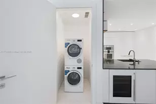 300 Biscayne Blvd Way, Miami, FL 33131 - Photo 29