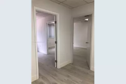 1385 SW 22 #203, Coral Gables, FL 33145 - Photo 5