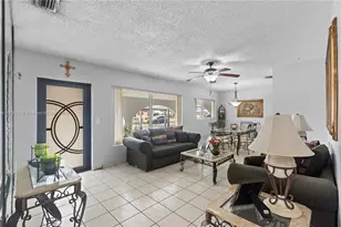 451 W 39th St, Hialeah, FL 33012 - Photo 17