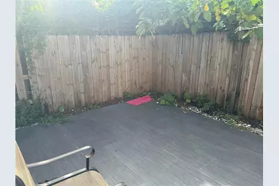 1865 NW 16th St, Miami, FL 33125 - Photo 7