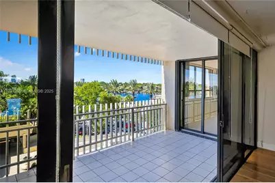 2 Grove Isle Dr #B404, Coconut Grove, FL 33133 - Photo 11