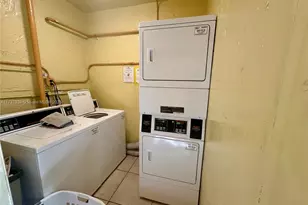 17911 NW 68th Ave, Hialeah, FL 33015 - Photo 27