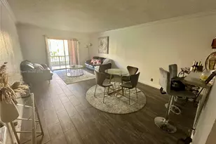 17911 NW 68th Ave, Hialeah, FL 33015 - Photo 9
