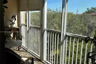 801 SW 133rd Terrace, Pembroke Pines, FL 33027 - Photo 19