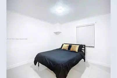 35 SW 63rd Ct, Miami, FL 33144 - Photo 23