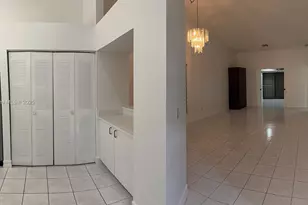 8204 NW 100th Ln, Tamarac, FL 33321 - Photo 15