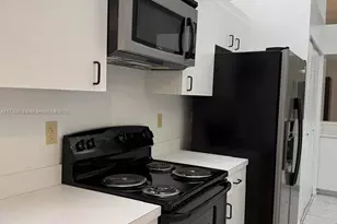 8204 NW 100th Ln, Tamarac, FL 33321 - Photo 5