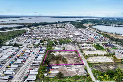 12150 NW 157th St, Hialeah, FL 33018 - Photo 23