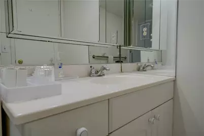 600 Parkview Dr #601, Hallandale Beach, FL 33009 - Photo 31