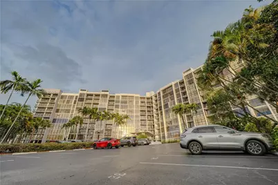 600 Parkview Dr #601, Hallandale Beach, FL 33009 - Photo 83