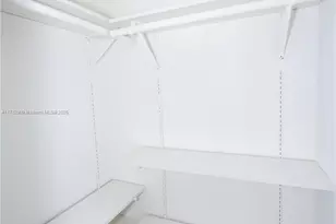 16950 W Dixie Hwy, North Miami Beach, FL 33160 - Photo 17