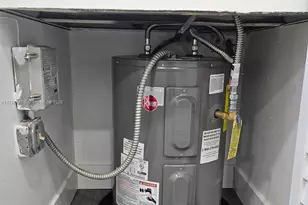 3777 NW 78th Ave, Davie, FL 33024 - Photo 29