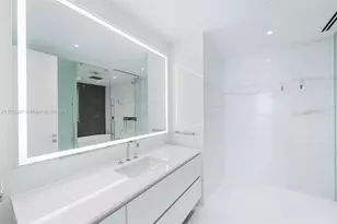 300 Biscayne Blvd Way, Miami, FL 33131 - Photo 23