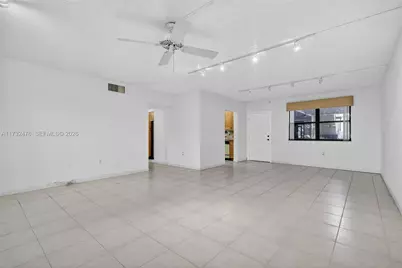 481 Ives Dairy Rd #105-4, Miami, FL 33179 - Photo 5