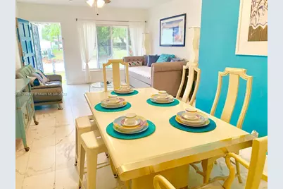 2 NE 45th St, Miami, FL 33137 - Photo 13