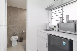 5445 Collins Ave, Miami Beach, FL 33140 - Photo 7