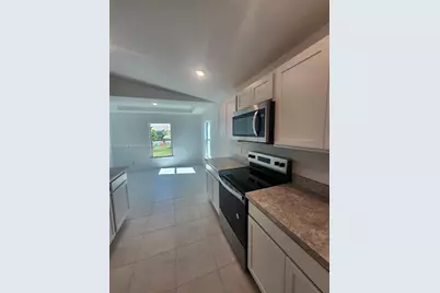 3529 NE 20 Pl #0, Cape Coral, FL 33909 - Photo 7