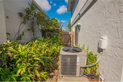 36 Eastmont Rd, Hollywood, FL 33021 - Photo 27