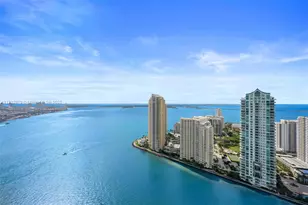 325 S Biscayne Blvd, Miami, FL 33131 - Photo 25