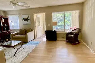 442 Pine Glen Ln, Greenacres, FL 33463 - Photo 5