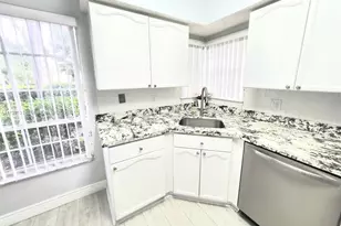 17286 Boca Club Blvd, Boca Raton, FL 33487 - Photo 9