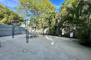 1788 NE 169th St, North Miami Beach, FL 33162 - Photo 21