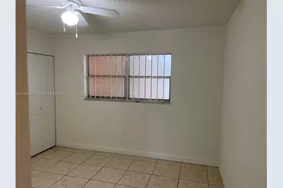 1950 W 54th St #112, Hialeah, FL 33012 - Photo 25